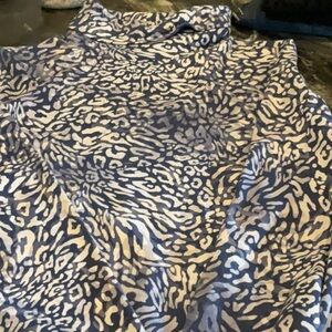 Liz Claiborne Navy and White Patterned Top